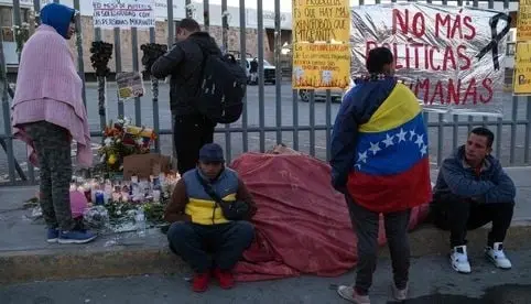 Al menos 39 personas murieron durante el incendio en la estación en Ciudad Juárez. Al menos 39 personas murieron durante el incendio en la estación en Ciudad Juárez.