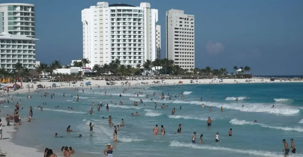 Se estima un gasto medio por visitantes internacionales de 448.2 d&oacute;lares,lo que representa un incremento de 77.6% respecto a 2019.