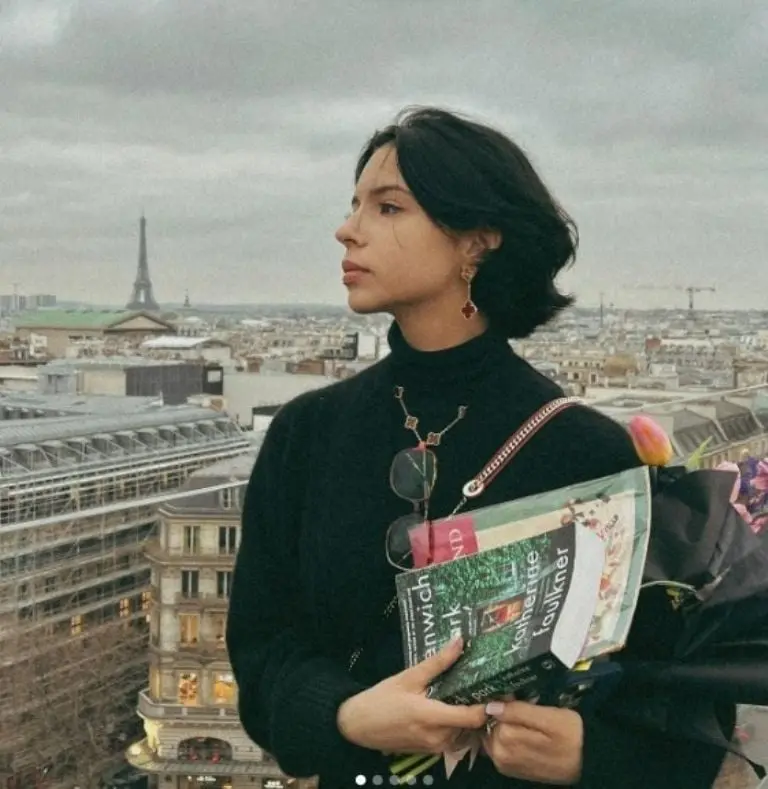 La cantante visitó París y Madrid recientmente Fuente: Instagram @angela_aguilar_