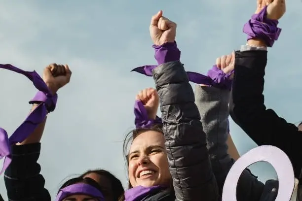 El 8 de marzo es el Día Internacional de la Mujer. El 8 de marzo es el Día Internacional de la Mujer.