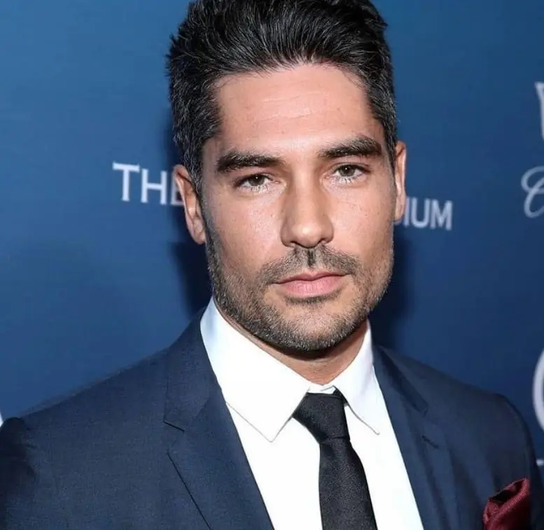 D.J. Cotrona y Eiza Gonz&aacute;lez