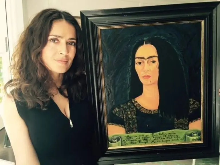 Salma Hayek Pinault Facebook
