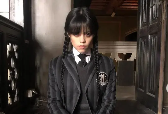 La actriz confesó que algunos diálogos le parecían absurdos para Merlina y los cambió. La actriz confesó que algunos diálogos le parecían absurdos para Merlina y los cambió.
