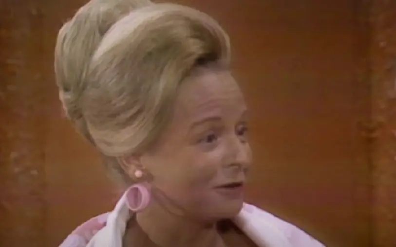 Est&aacute; nominado a Mejor Documental Corto. Se centra en la esposa del fiscal general del Gobierno de Nixon que testific&oacute; durante el Watergate.