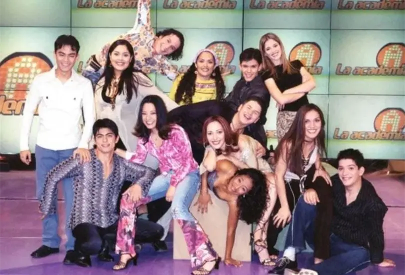 Han pasado más de dos décadas desde que inició este reality show, y así es como se ven ahora los 14 integrantes de la primera generación de "La Academia". Han pasado más de dos décadas desde que inició este reality show, y así es como se ven ahora los 14 integrantes de la primera generación de "La Academia".