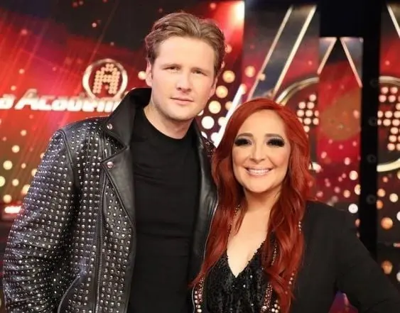 La chica de la "camarita" y ganadora del primer lugar, grabó una decena de discos y participó en la gira 'Las mujeres de Manzanero'.