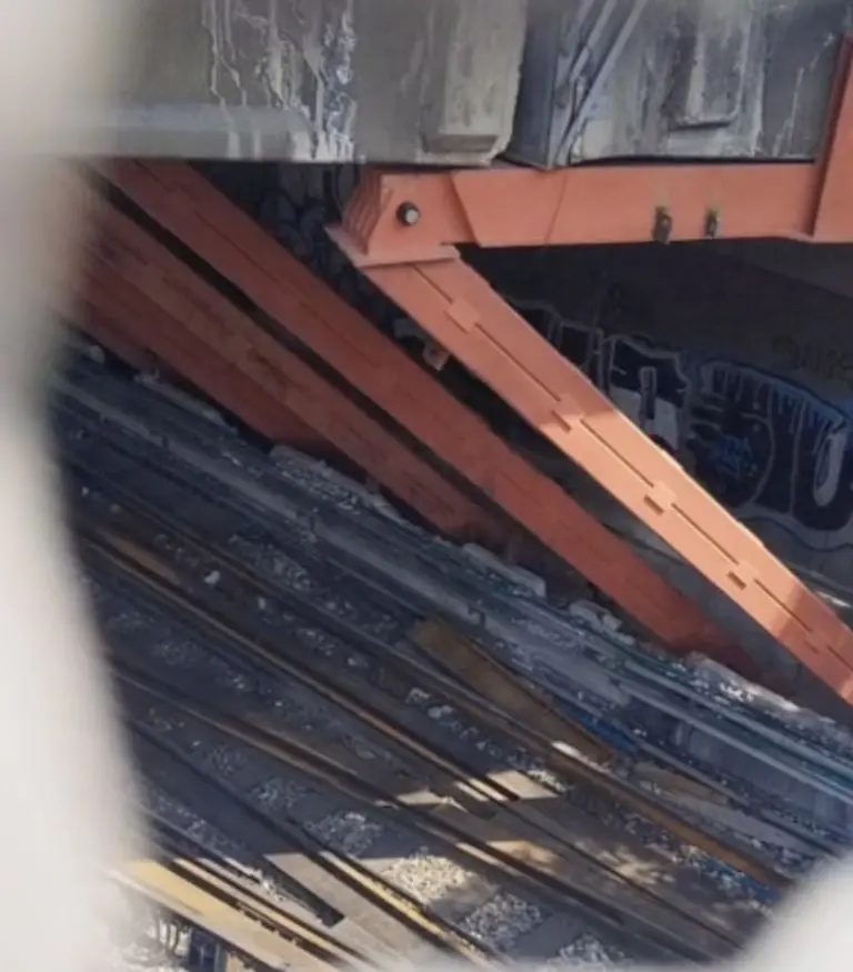 Estructuras de acero en el Metro. Créditos: @metro_viral2.0