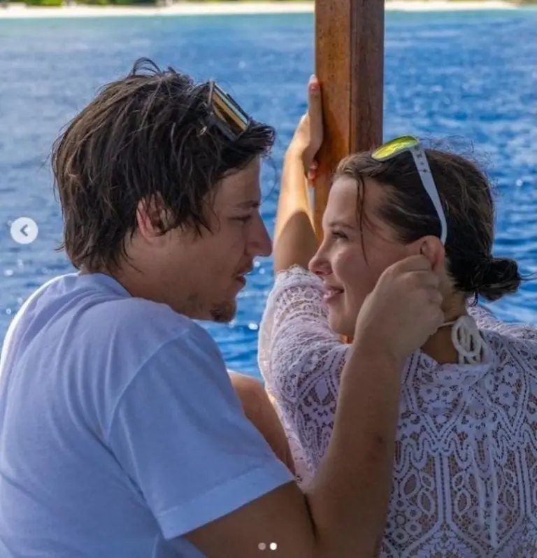 "Para siempre" escribió Jake Bongiovi al pie de una foto de los dos en Instagram.