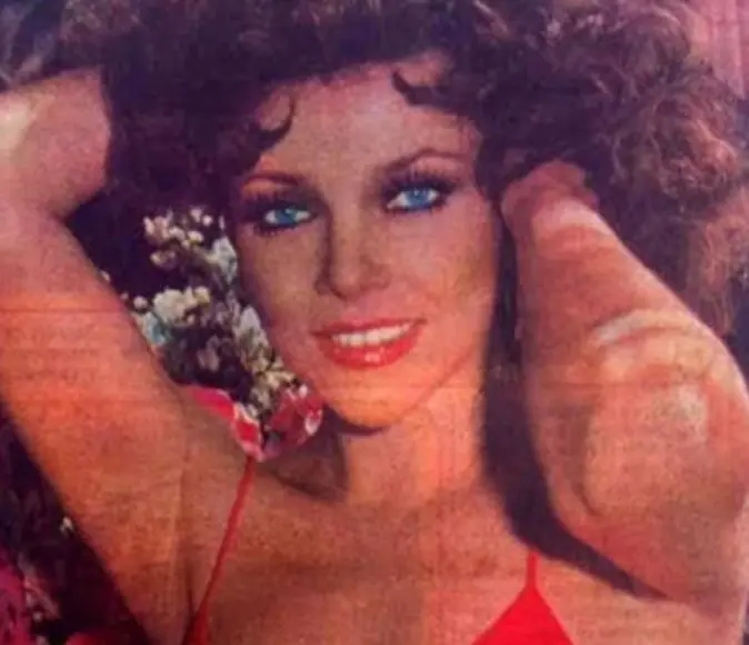 En 1982 fue a Argentina a protagonizar "Ver&oacute;nica: el rostro del amor","Cara a cara (1983)", "Yolanda Luj&aacute;n (1984)" y "Amor Prohibido (1986)", lo cual le vali&oacute; el veto de Televisa por cinco a&ntilde;os.