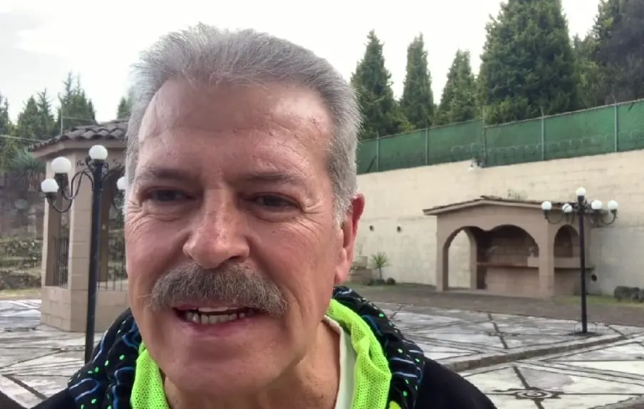 Ahora tiene 64 a&ntilde;os y mantiene un noviazgo con Lupita Arreola. Ha trabajado en telenovelas como Pasi&oacute;n de gavilanes y Dise&ntilde;ando tu amor.