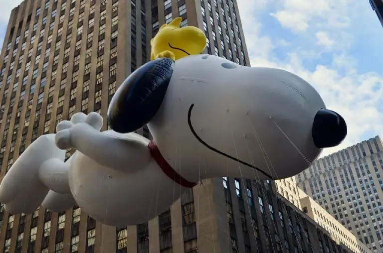 La perrita Bayley se ha ganado el corazón de las redes por su parecido a Snoopy. Fuente: Pixabay