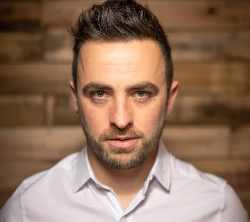 Ahora tiene 37 a&ntilde;os y vive en Argentina. Dej&oacute; la actuaci&oacute;n, pero contin&uacute;a dedic&aacute;ndose a la m&uacute;sica.