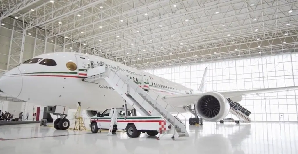 AMLO anuncia venta del avi&oacute;n presidencial al gobierno de Tayikist&aacute;n. 