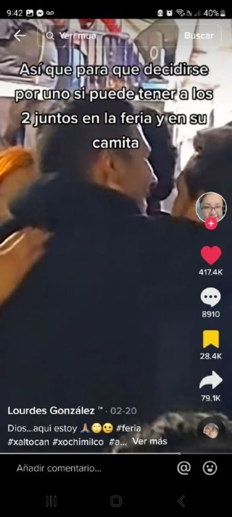 La mujer no sabía a quien elegir - Tomada de video