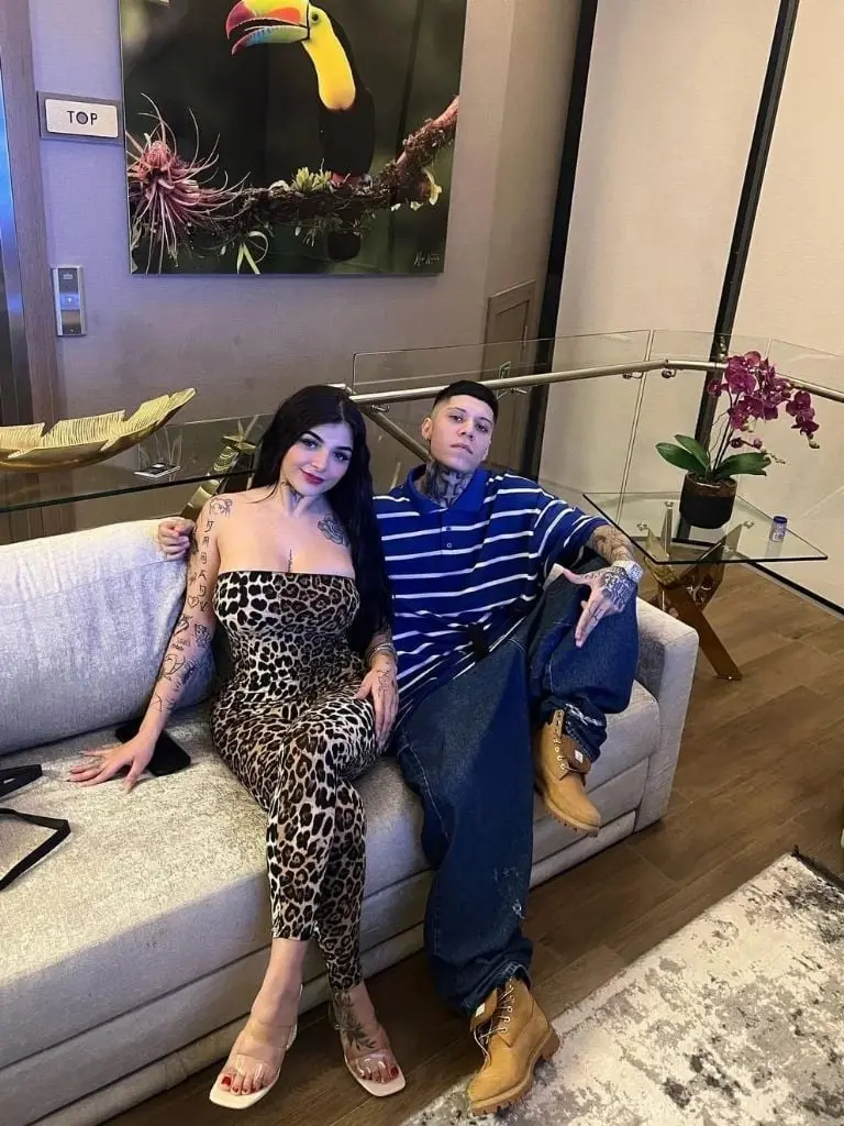 El rapero Santa Fe Klan ya le puso fecha al lanzamiento de su canción junto a Karely Ruiz El rapero Santa Fe Klan ya le puso fecha al lanzamiento de su canción junto a Karely Ruiz
