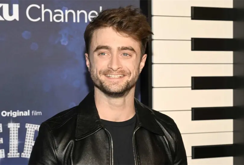 Daniel Radcliffe fue captado en Nueva York con su esposa y su beb&eacute;. 