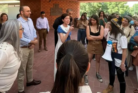 Estudiantes de la Ibero protestan por falta de dinero y aumento de colegiaturas. Estudiantes de la Ibero protestan por falta de dinero y aumento de colegiaturas.