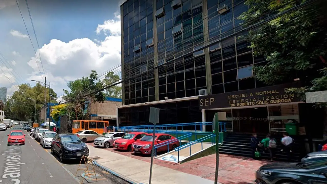 Plaga de chinches invade escuela en Polanco; alumnos piden ayuda