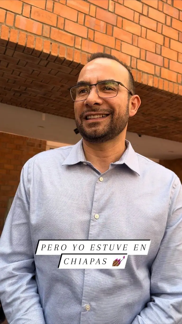 Rector Luis Arriaga. Créditos: Twitter (@semevaelojo)