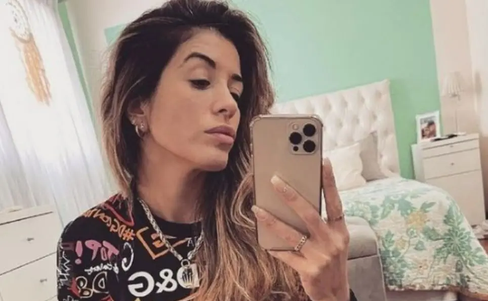 A mediados de 2022, Castro comenz&oacute; una relaci&oacute;n con la modelo argentina Flor Arias.