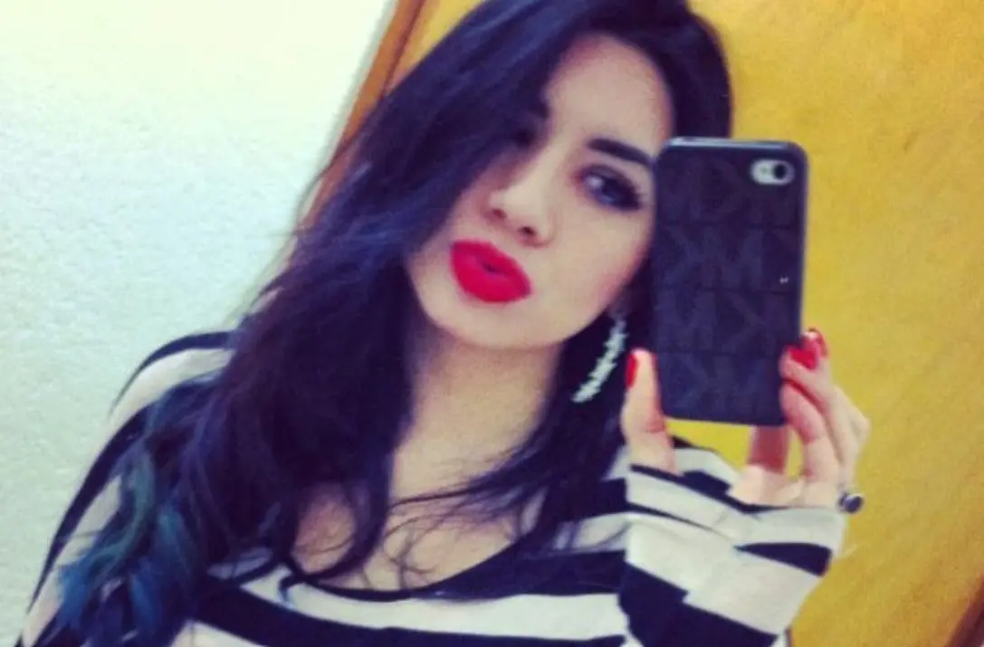 Antes de entrar a Enamor&aacute;ndonos, Daniela hac&iacute;a entrevistas en un canal de YouTube con algunos amigos.