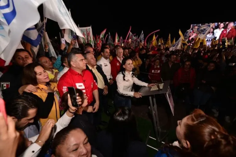 Alejandra Del Moral durante el arranque de su campaña electoral. Créditos: PRI
