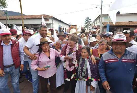 Mi propuesta e intención es trabajar un programa para que logre la basificación de todos los compañeros a lo largo de los seis años de gobierno" dijo Delfina Gómez. Mi propuesta e intención es trabajar un programa para que logre la basificación de todos los compañeros a lo largo de los seis años de gobierno" dijo Delfina Gómez.