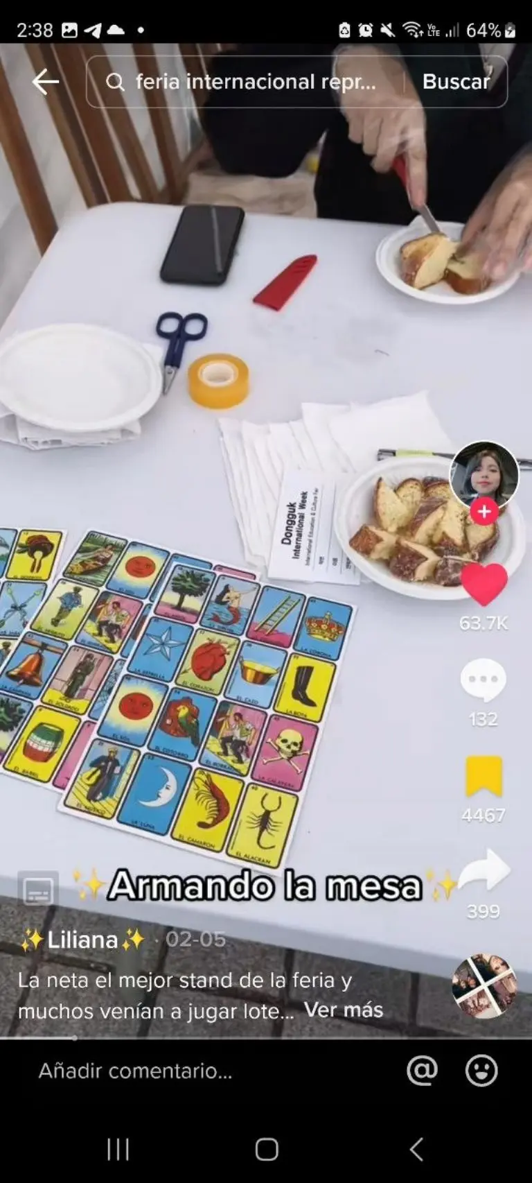 Joven enseña a jugar lotería en Corea del Sur - Tomada de video
