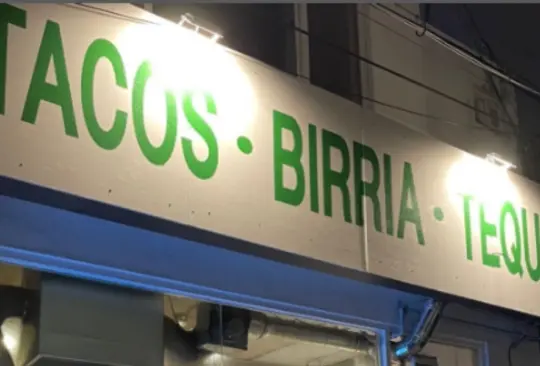 La taquer&iacute;a se hizo popular en redes por su atrevido nombre