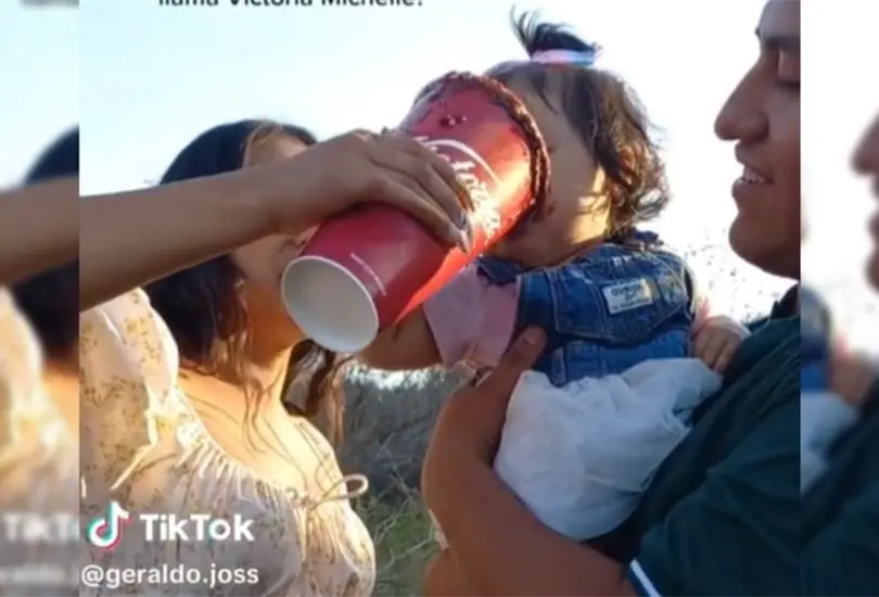 Familia da michelada a beb&eacute; y los tunden en redes