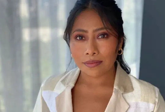 Yalitza denuncia en redes a restaurante por maltrato a su familia