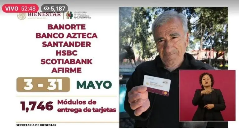 Cambio de tarjetas del banco del Bienestar. Foto: especial.