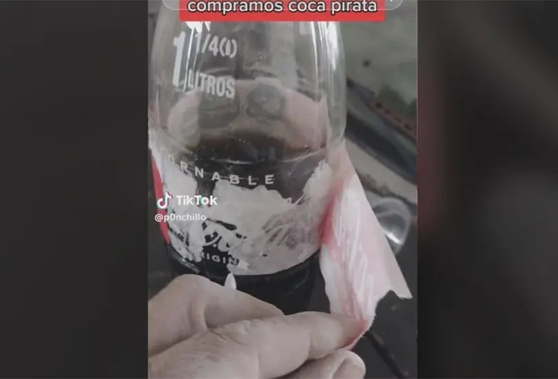 Hombre denuncia Coca Cola pirata Hombre denuncia Coca Cola pirata