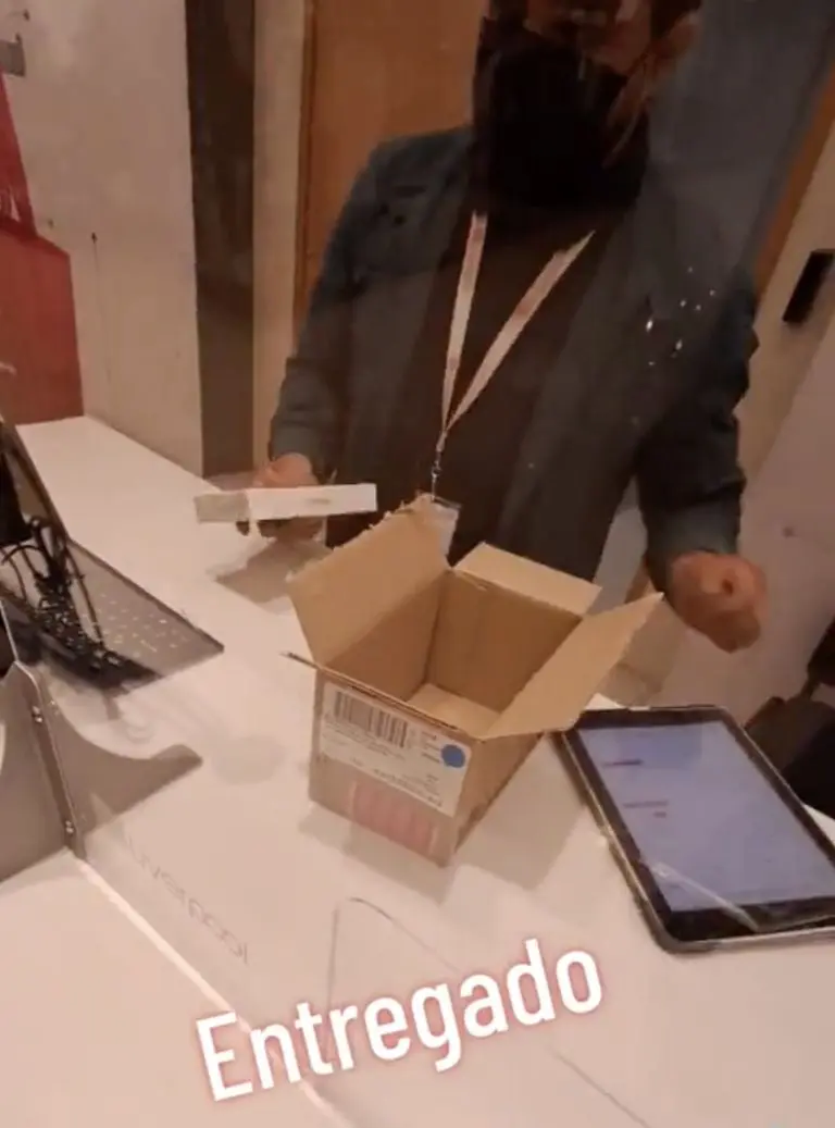 Joven devuelve iPhone 14 Pro Max. Foto: Tik Tok (@ikerperez152)
