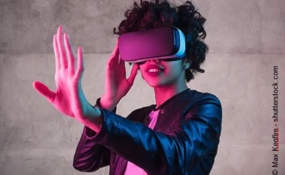 El metaverso es un universo virtual y tridimensional en el que las personas podemos interactuar. El metaverso es un universo virtual y tridimensional en el que las personas podemos interactuar.