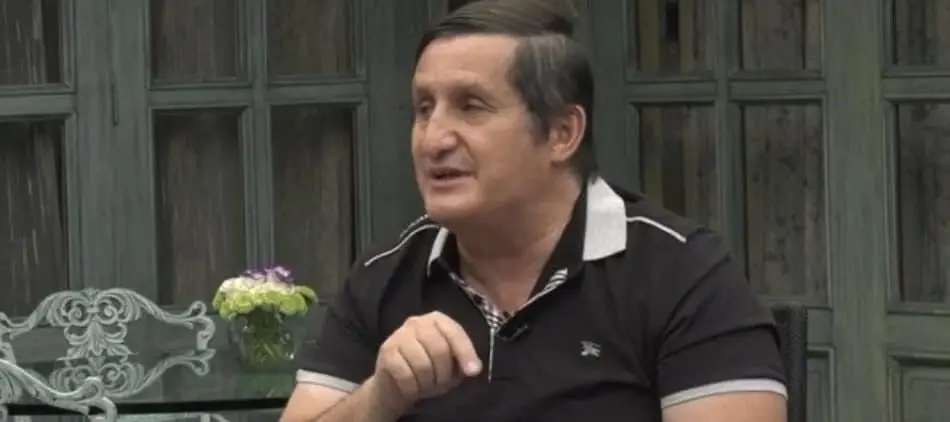 Jos&eacute; Luis Moy&aacute; Moy&aacute; es conocido por autonombrarse "asesor de transparencia y combate a la corrupci&oacute;n". 
