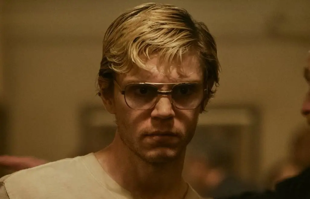 4. Dahmer. Monstruo: La historia de Jeffrey Dahmer | Miniserie 