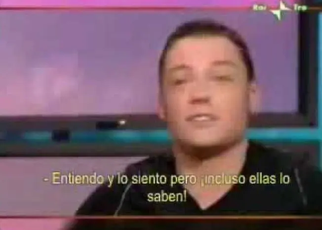 En 2006, el cantante afirmó que las mexicanas no eran bellas porque eran 'bigotonas'.