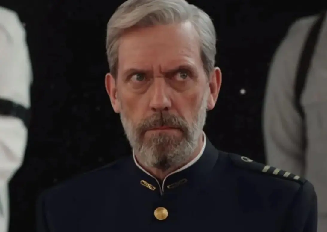 Ahora tiene 63 años, está casado con Jo Green y tienen 3 hijos. En los últimos años ha participado en series como Avenue 5 y Agatha Christie: ¿Por qué no le preguntan a Evans?