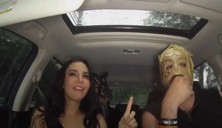 Martha Higareda y el Escorpión Dorado (YouTube)