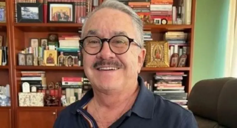 Pedrito Sola se sinceró sobre su vida amorosa en el programa Ventaneando y hasta presumió su anillo de bodas. Fuente: Especial