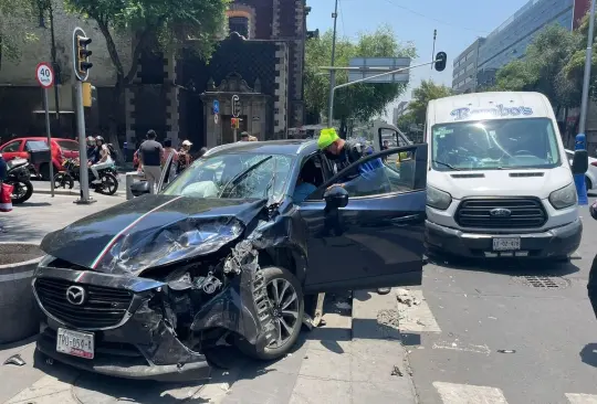 ¿Por qué razón no debes mover tu carro después de chocar? Según el Reglamento CDMX. 