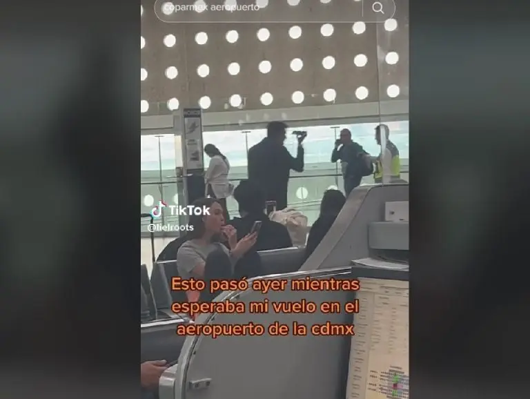 Pasajero arma escándalo en el AICM (TikTok)