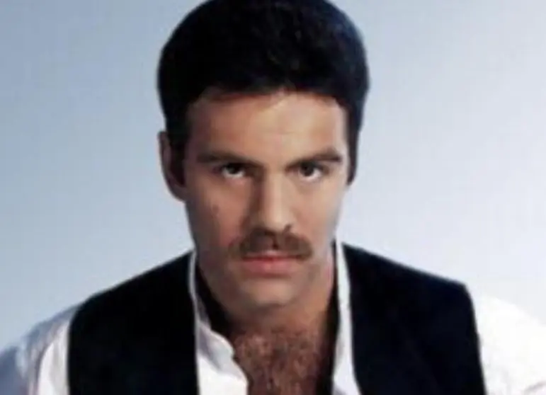 Ari Telch | Alejandro Salas