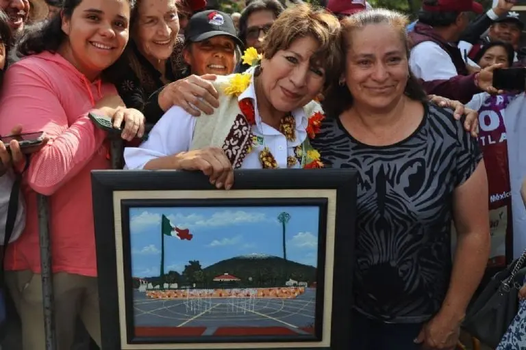 Delfina Gómez aseguró que las y los trabajadores del gobierno del Estado de México tienen asegurado su empleo Créditos: Especial