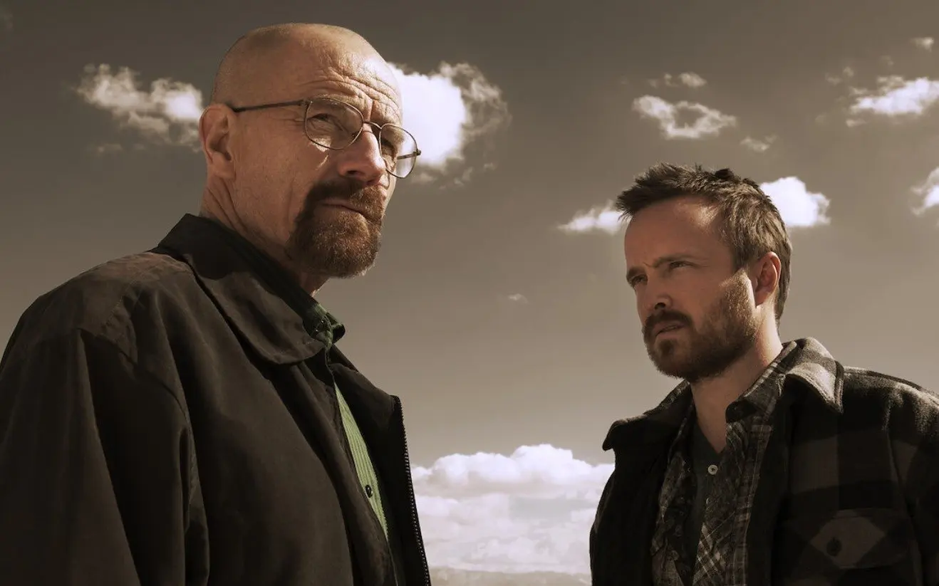 Breaking Bad fue una serie que se transmiti&oacute; de 2008 a 2013, protagonizada por Aaron Paul y Bryan Cranston, y es considerada la mejor de todos los tiempos. 