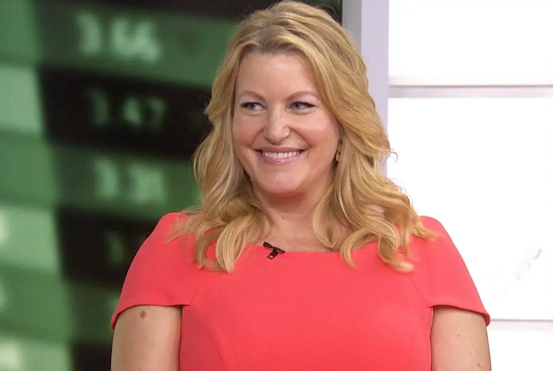 Ahora tiene 54 a&ntilde;os, ha participado en series como Prodigal Son y Physical. 