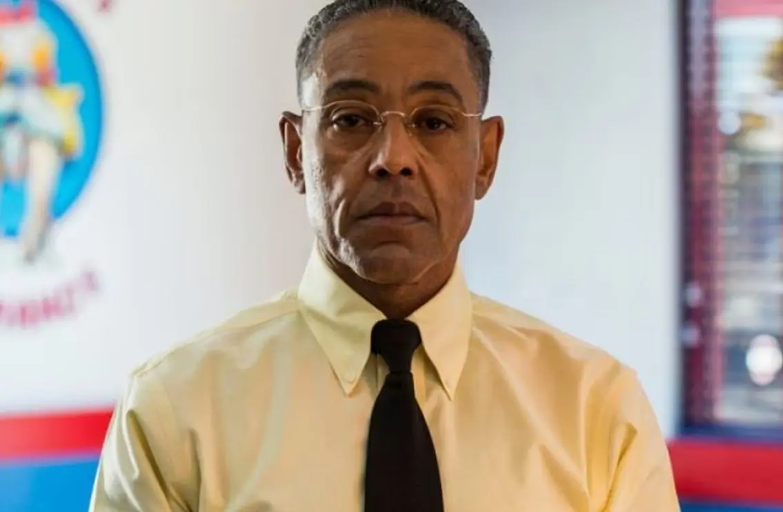 Giancarlo Esposito interpret&oacute; a Gus Fring, due&ntilde;o de Los Pollos Hermanos