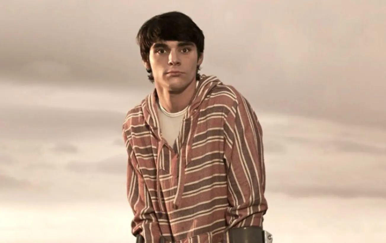 RJ Mitte interpret&oacute; a Walter White Jr
