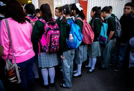 Alumnos de la Ciudad de México podrán decidir si usan falda o pantalón en las escuelas públicas y privadas. 